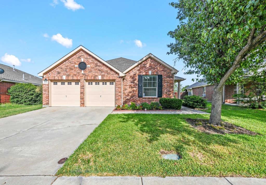 4829 Carrotwood Drive Fort Worth TX 76244