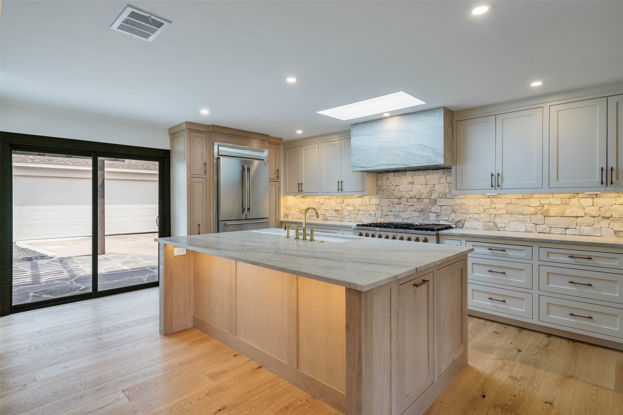 6645 Lange Circle Dallas TX 75214