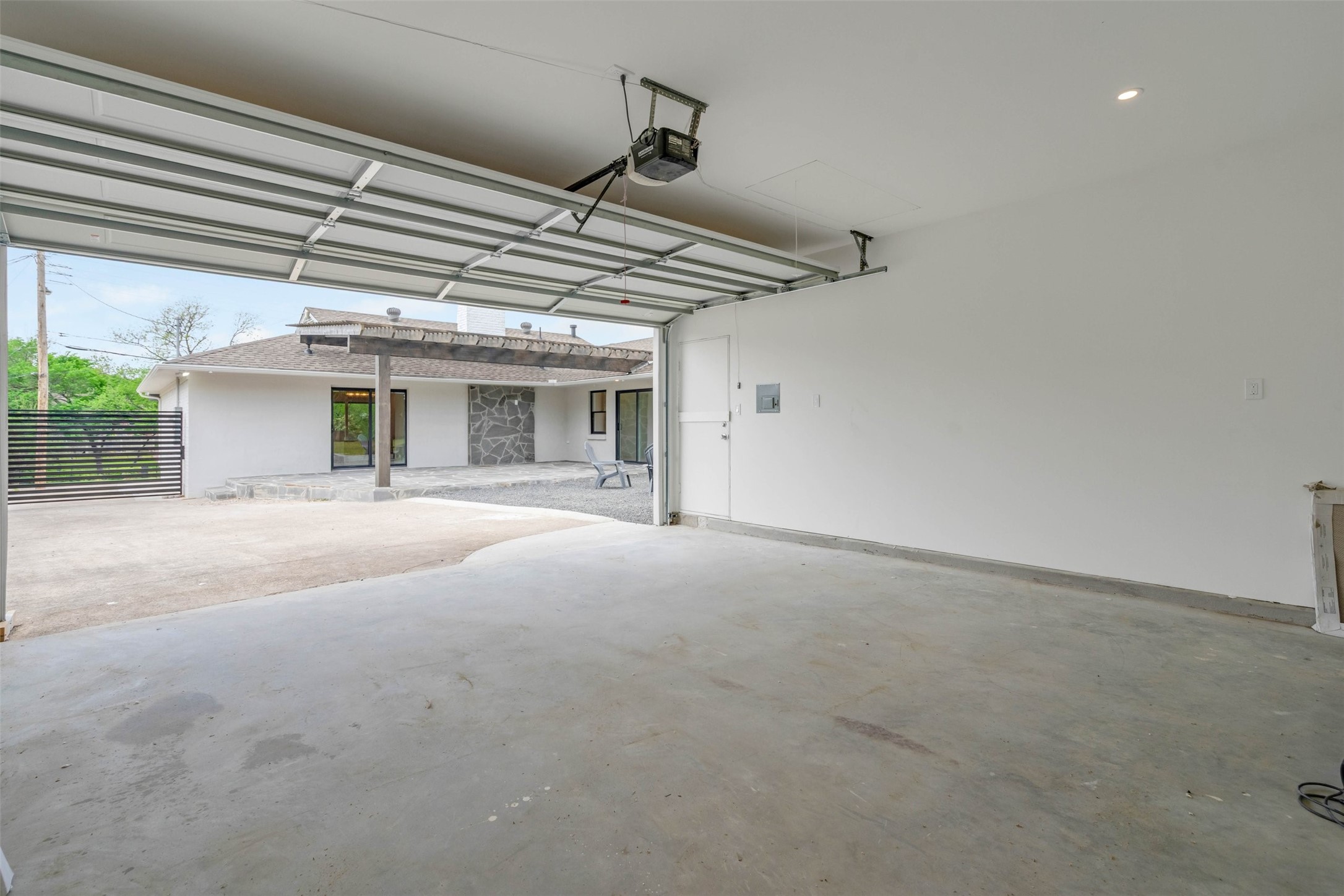 6645 Lange Circle Dallas TX 75214