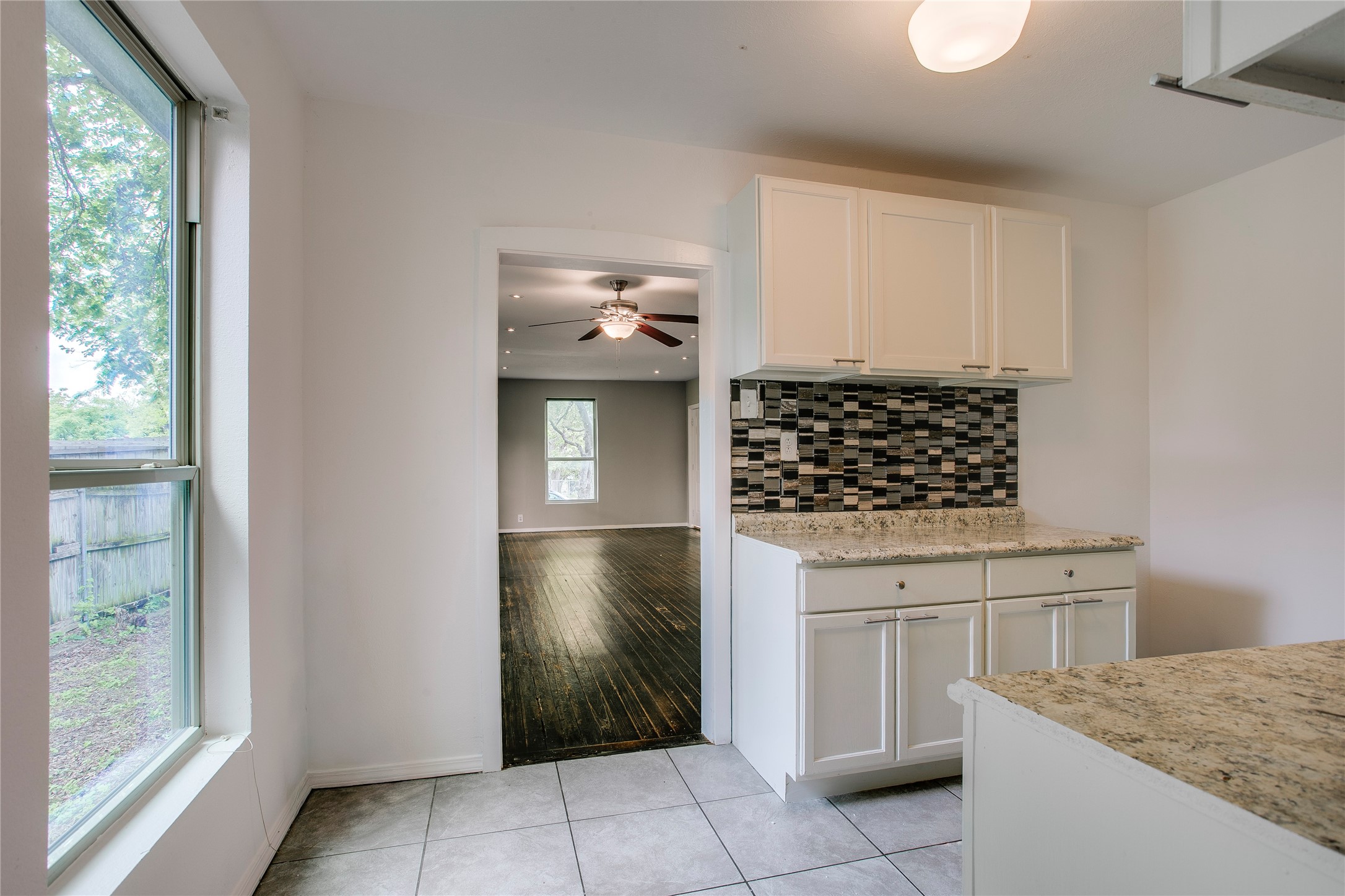 818 E Woodin Boulevard Dallas TX 75216