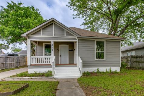 818 E Woodin Boulevard Dallas TX 75216