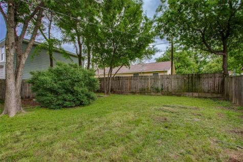 818 E Woodin Boulevard Dallas TX 75216