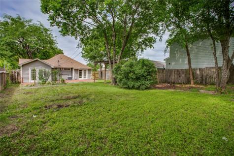 818 E Woodin Boulevard Dallas TX 75216