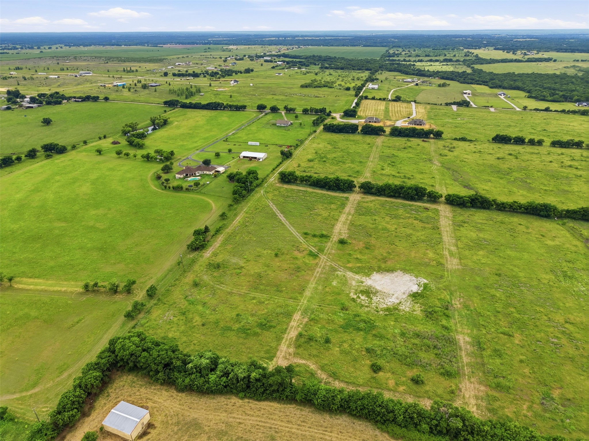 6700 County Road 302 Grandview TX 76050