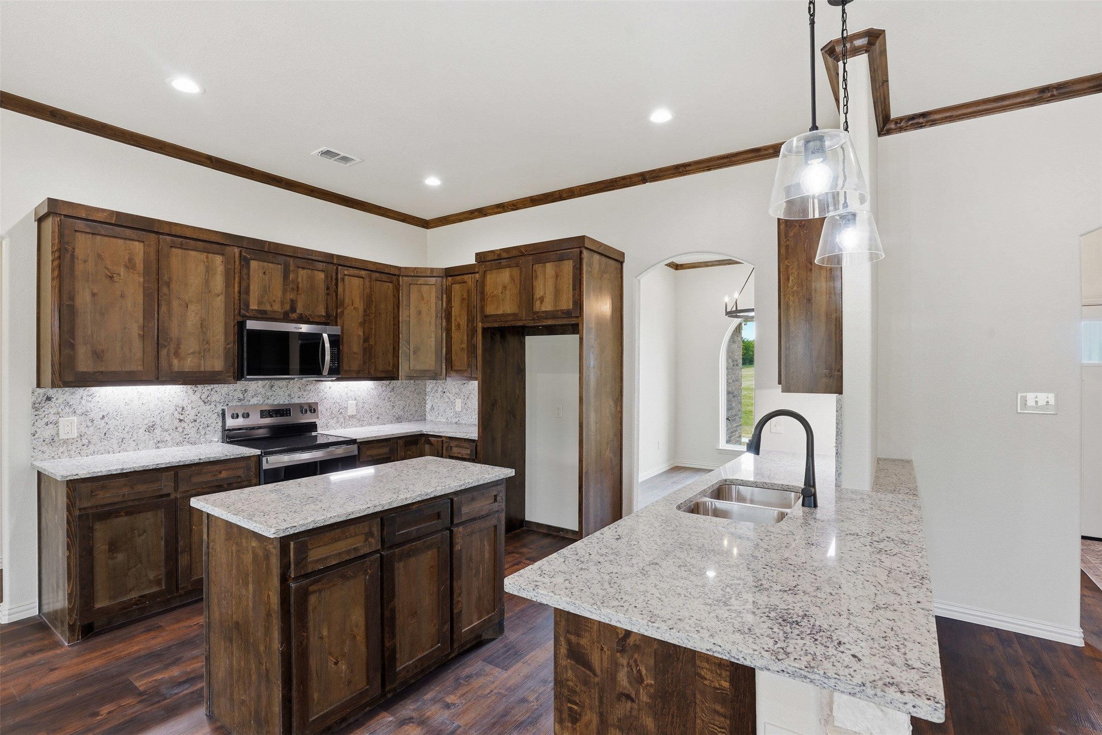6700 County Road 302 Grandview TX 76050