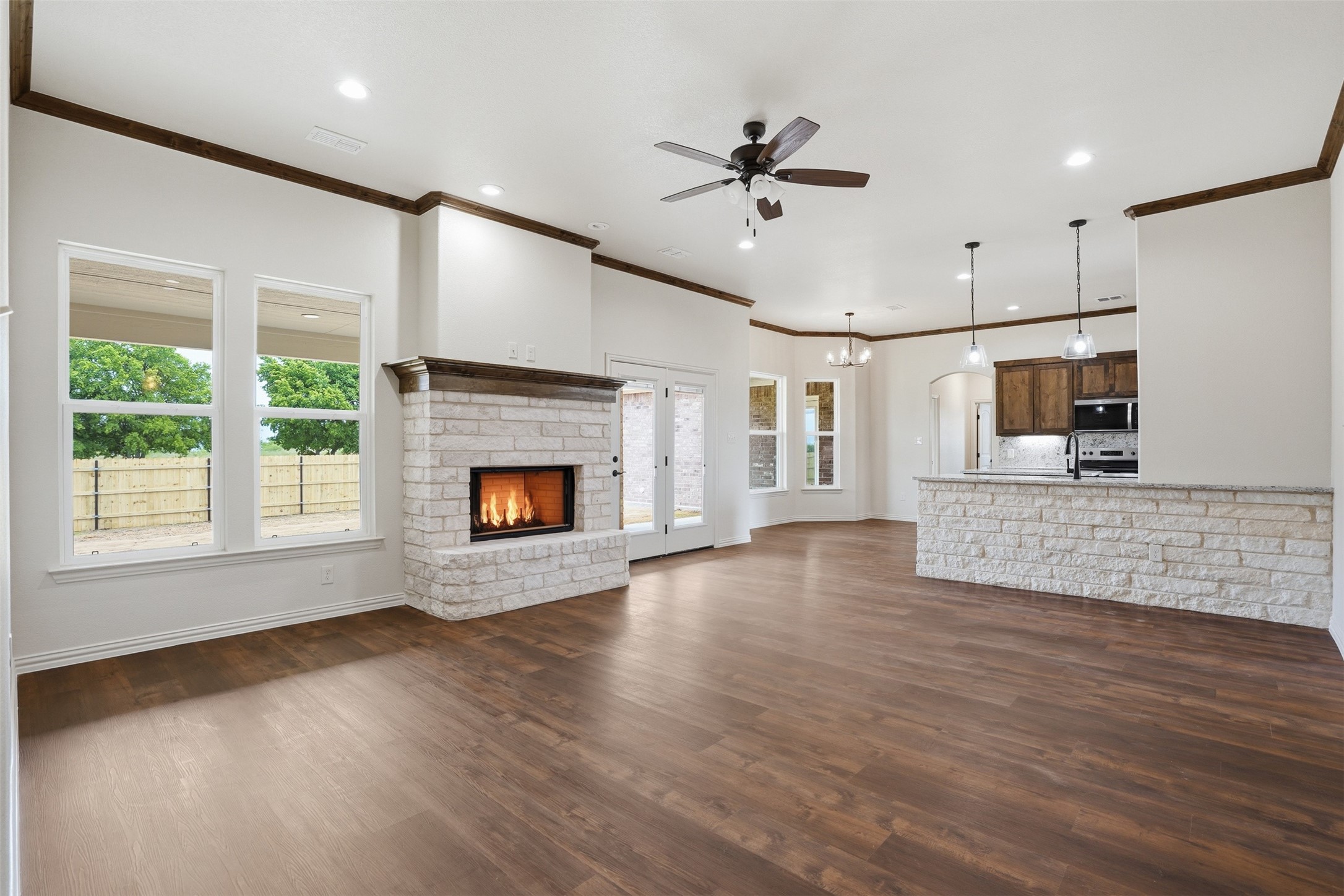6700 County Road 302 Grandview TX 76050