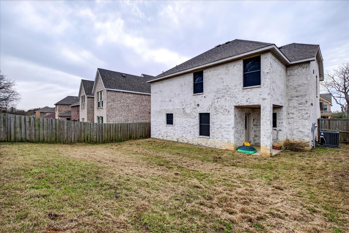 105 Brooks Street Terrell TX 75160