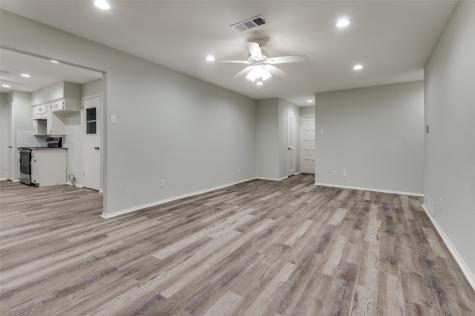 1902 Glenwick Lane Irving TX 75060