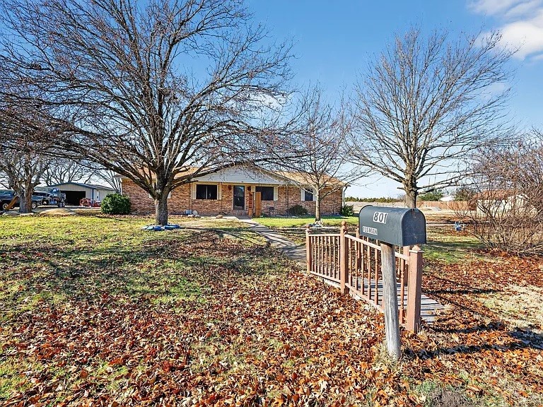 801 N Main Street Dodd City TX 75438