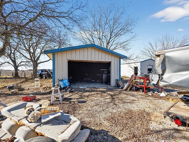 801 N Main Street Dodd City TX 75438