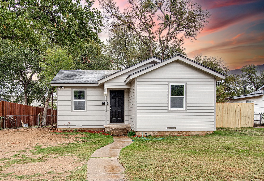548 Hensley Drive Grand Prairie TX 75050