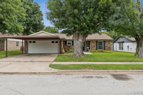 532 Sierra Blanca Drive Saginaw TX 76179