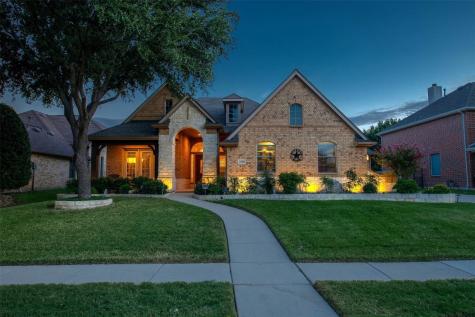 2439 Waterside Drive Grand Prairie TX 75054