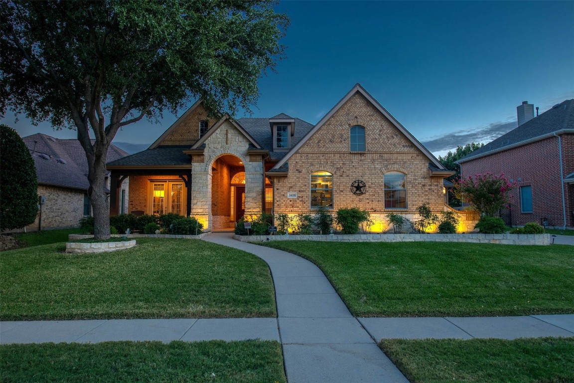 2439 Waterside Drive Grand Prairie TX 75054