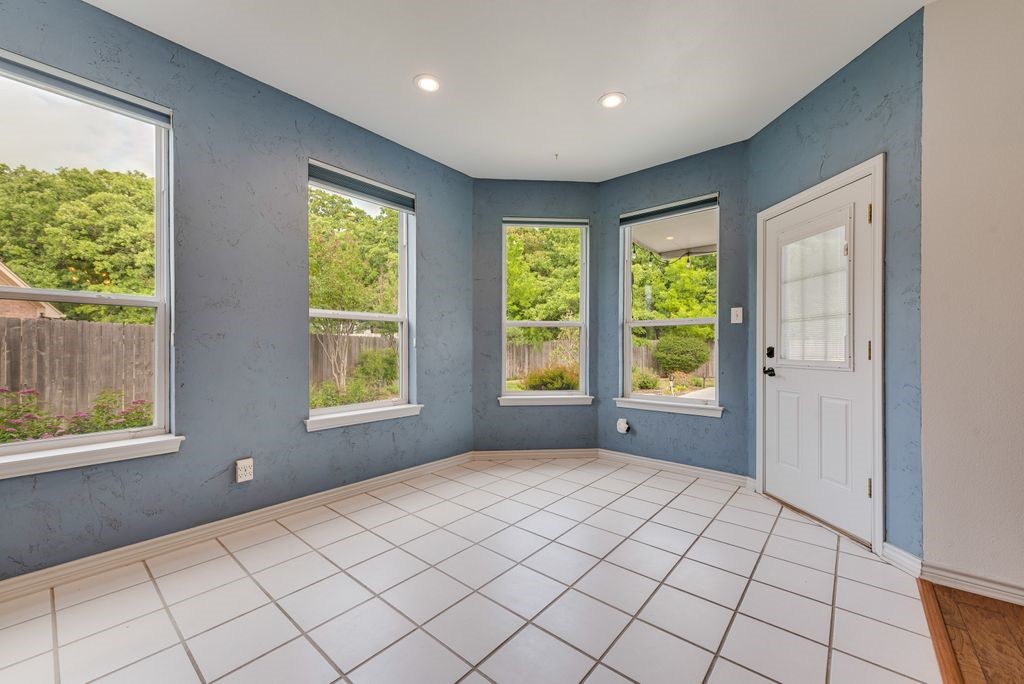 2400 Summer Glen Court Arlington TX 76001