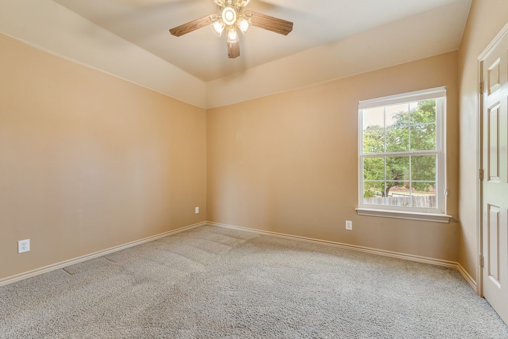 2400 Summer Glen Court Arlington TX 76001