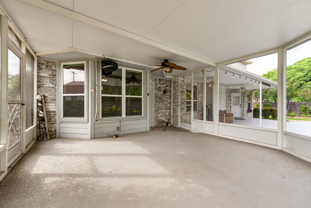 2400 Summer Glen Court Arlington TX 76001
