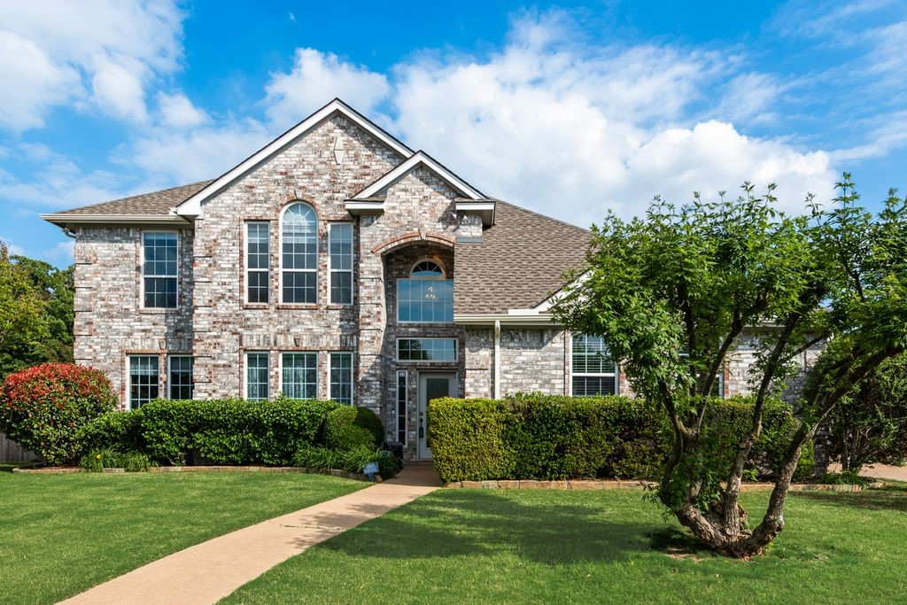 2400 Summer Glen Court Arlington TX 76001