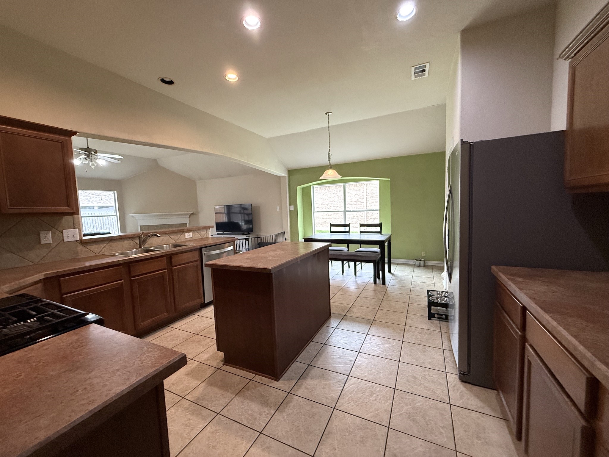 2440 Walker Street Grand Prairie TX 75052
