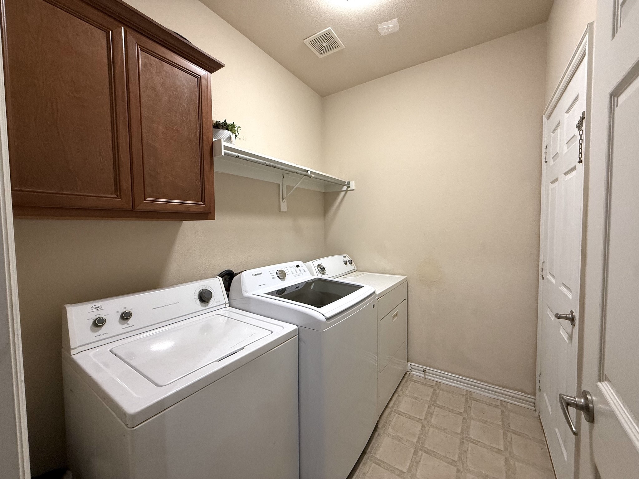 2440 Walker Street Grand Prairie TX 75052