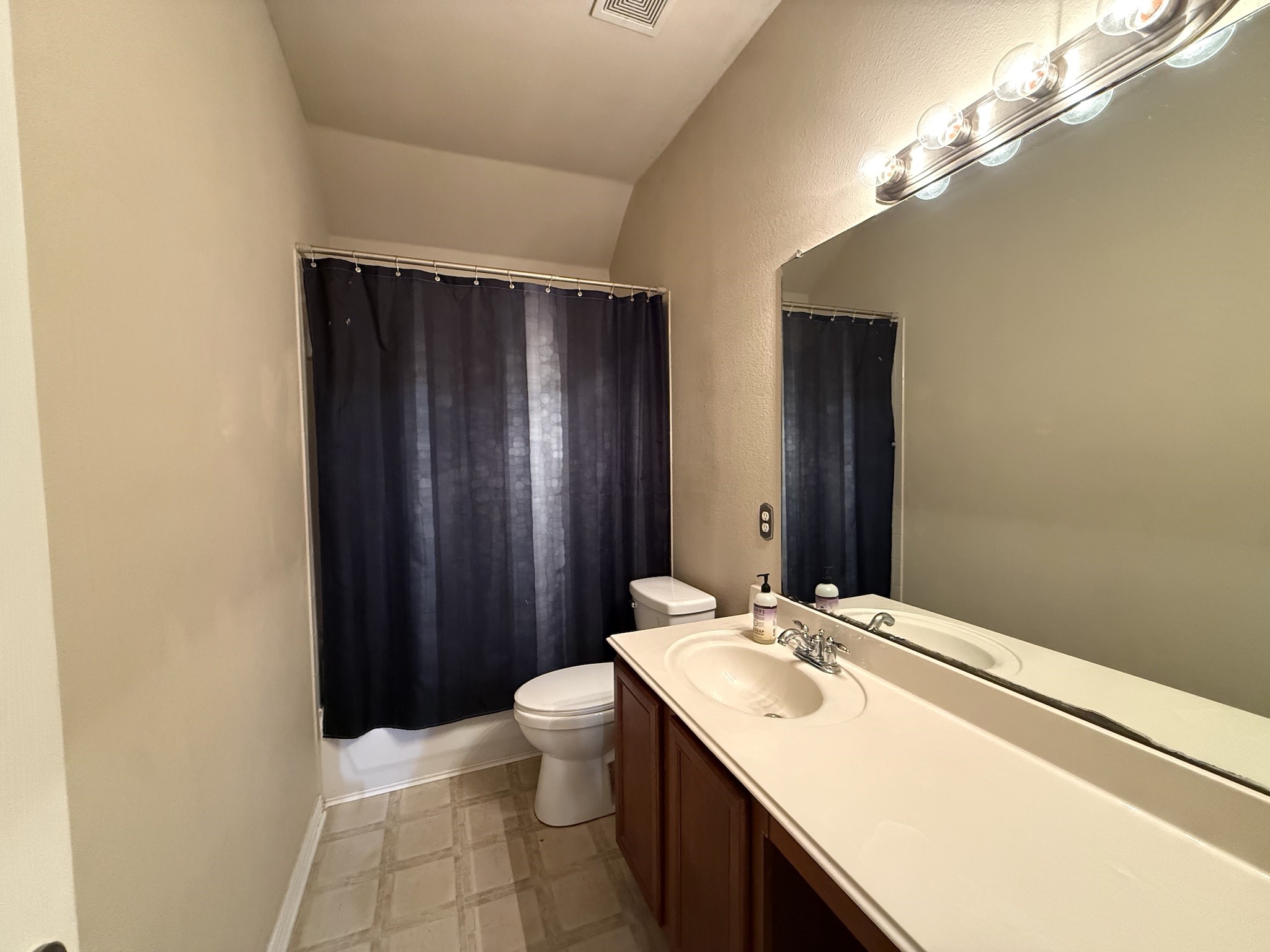 2440 Walker Street Grand Prairie TX 75052