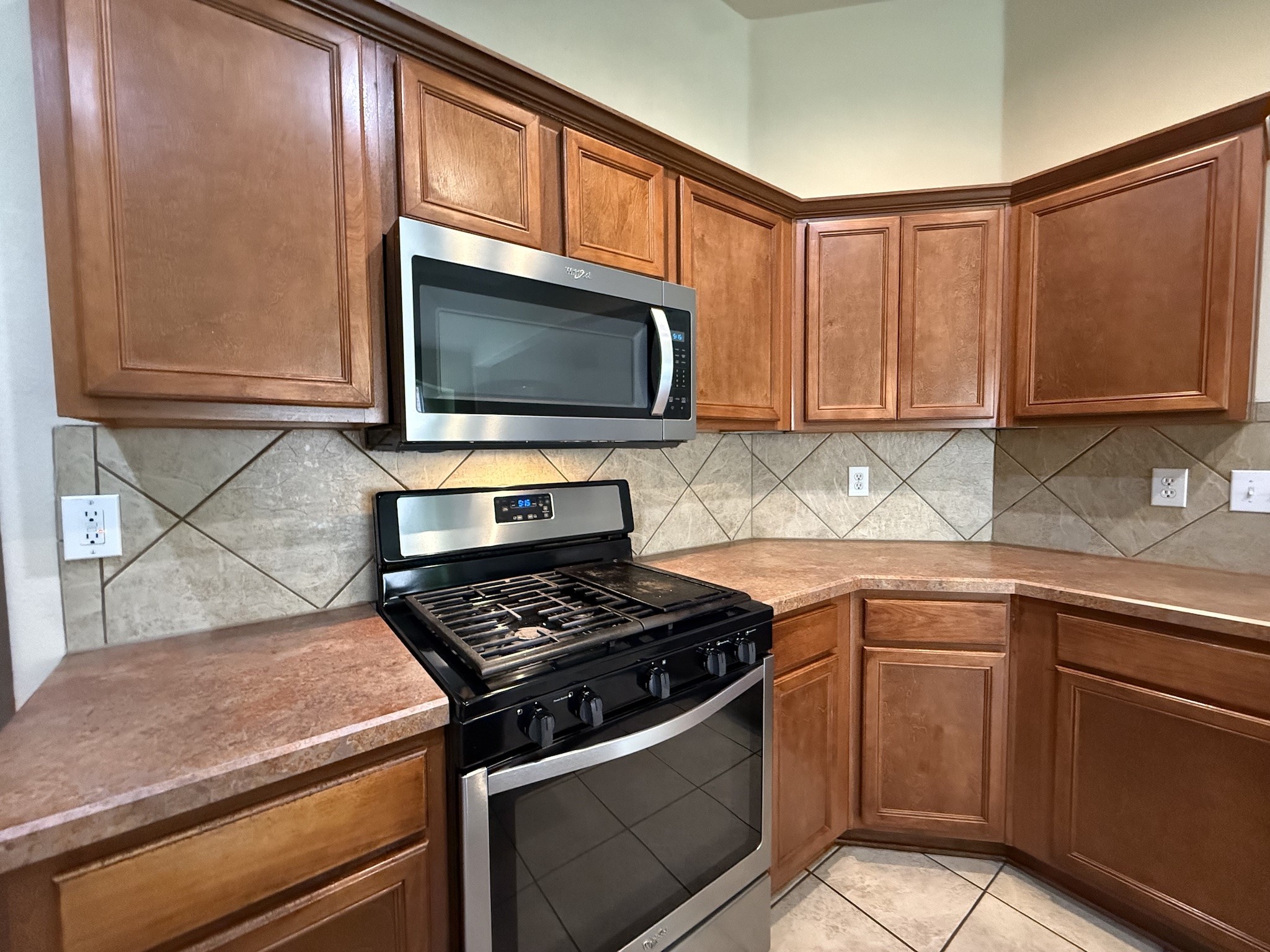 2440 Walker Street Grand Prairie TX 75052
