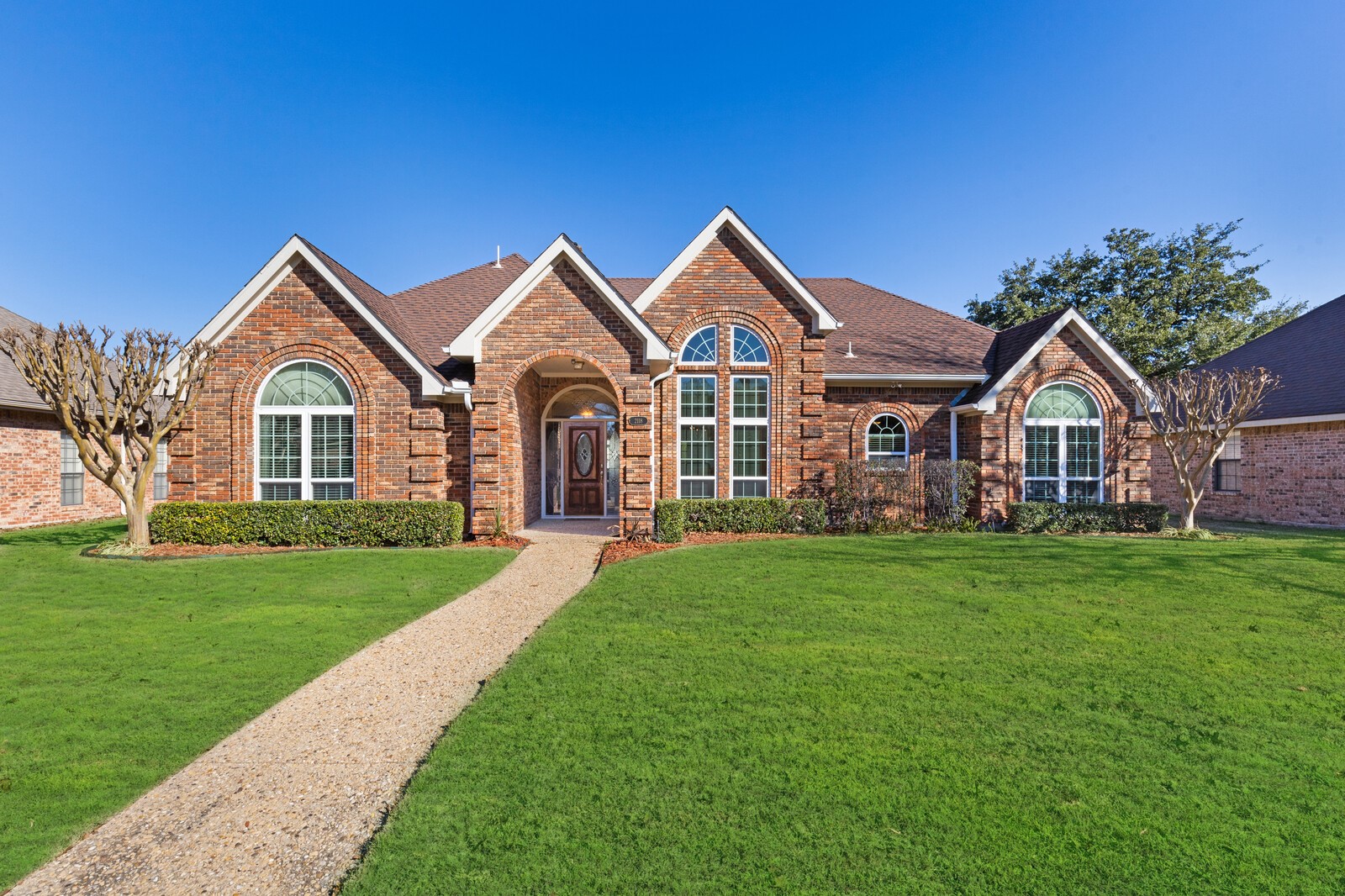 2118 Rolling Oak Lane Garland TX 75044