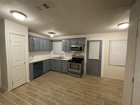 2850 Modree Avenue Dallas TX 75216