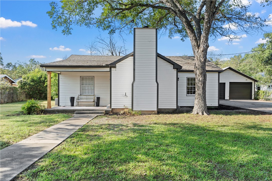 606 Avenue F Valley Mills TX 76689