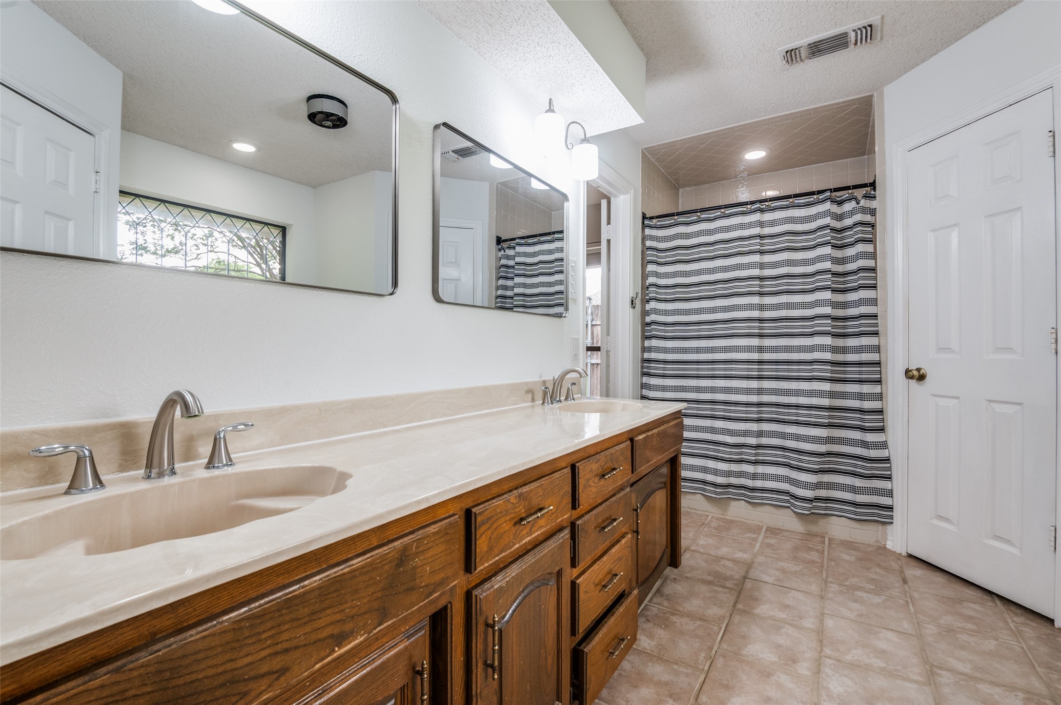 3470 Oak Tree Lane Midlothian TX 76065