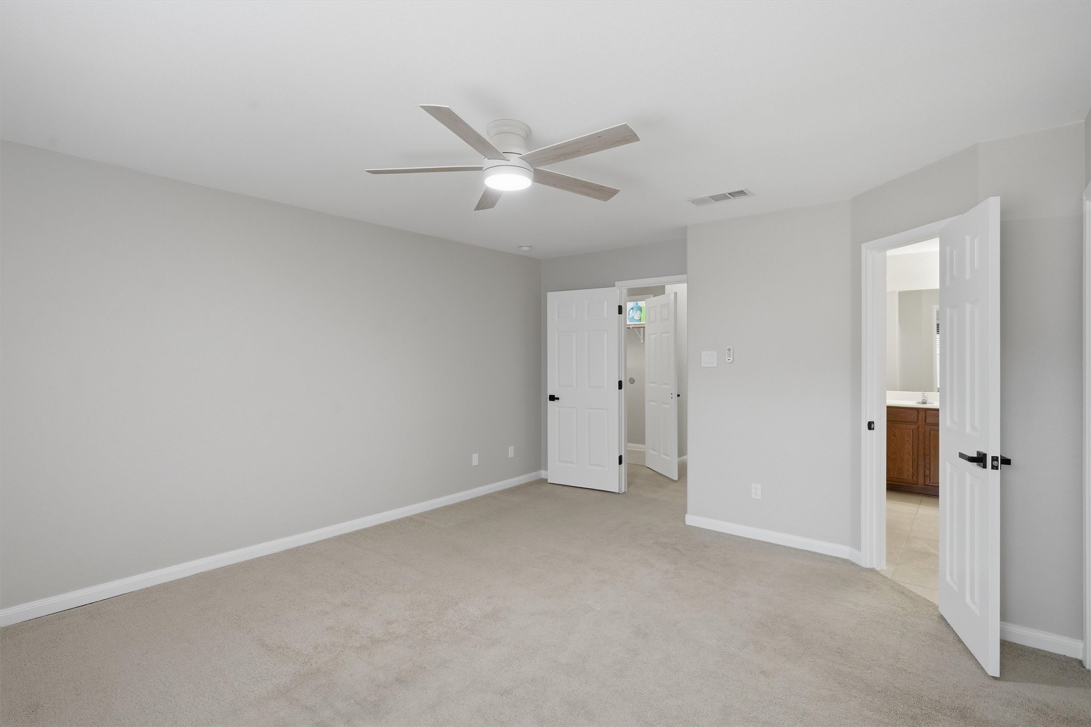 161 Dodge City Trail Newark TX 76071