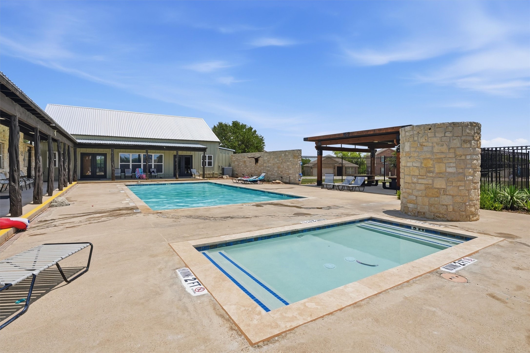 161 Dodge City Trail Newark TX 76071