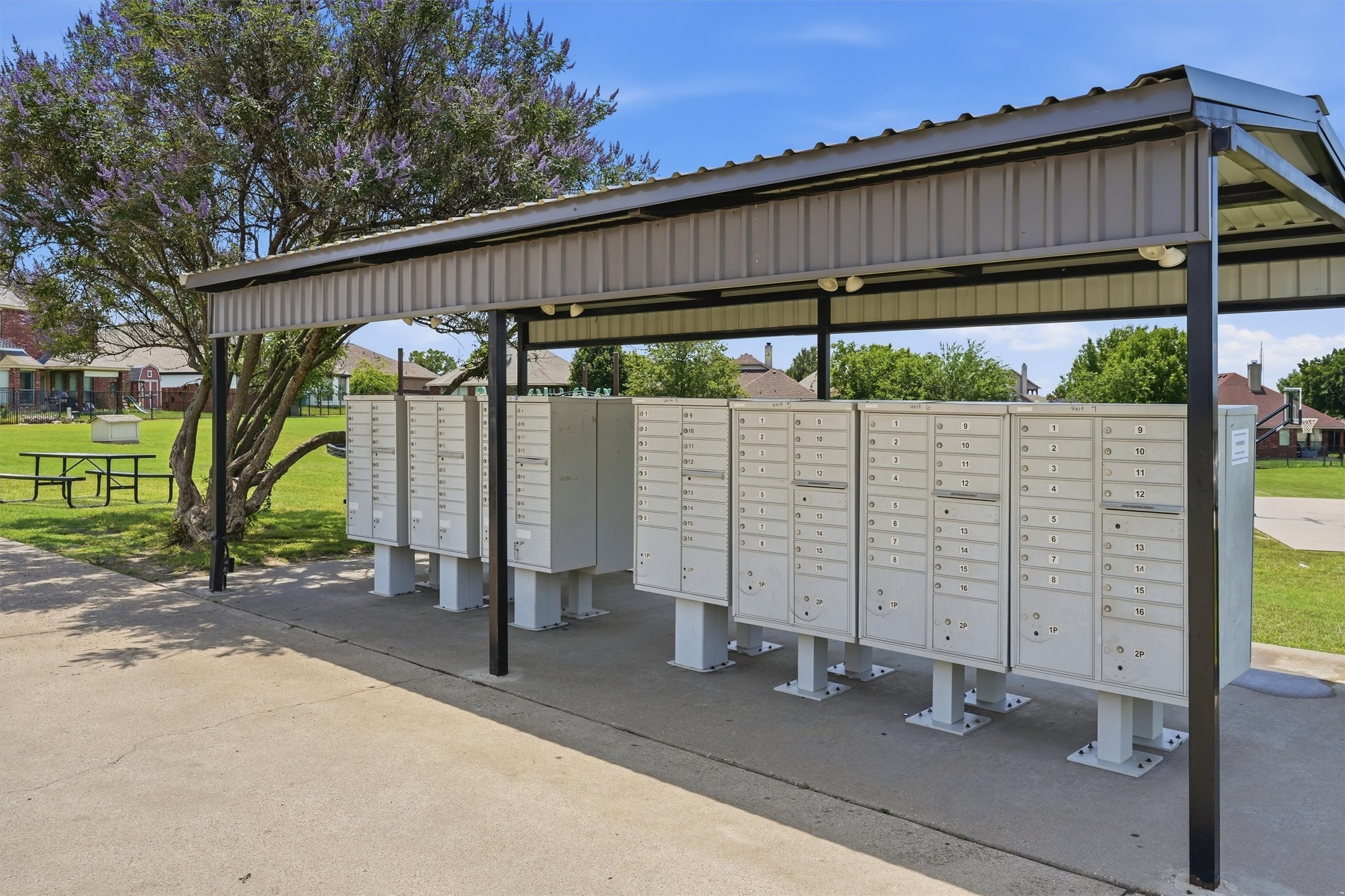 161 Dodge City Trail Newark TX 76071