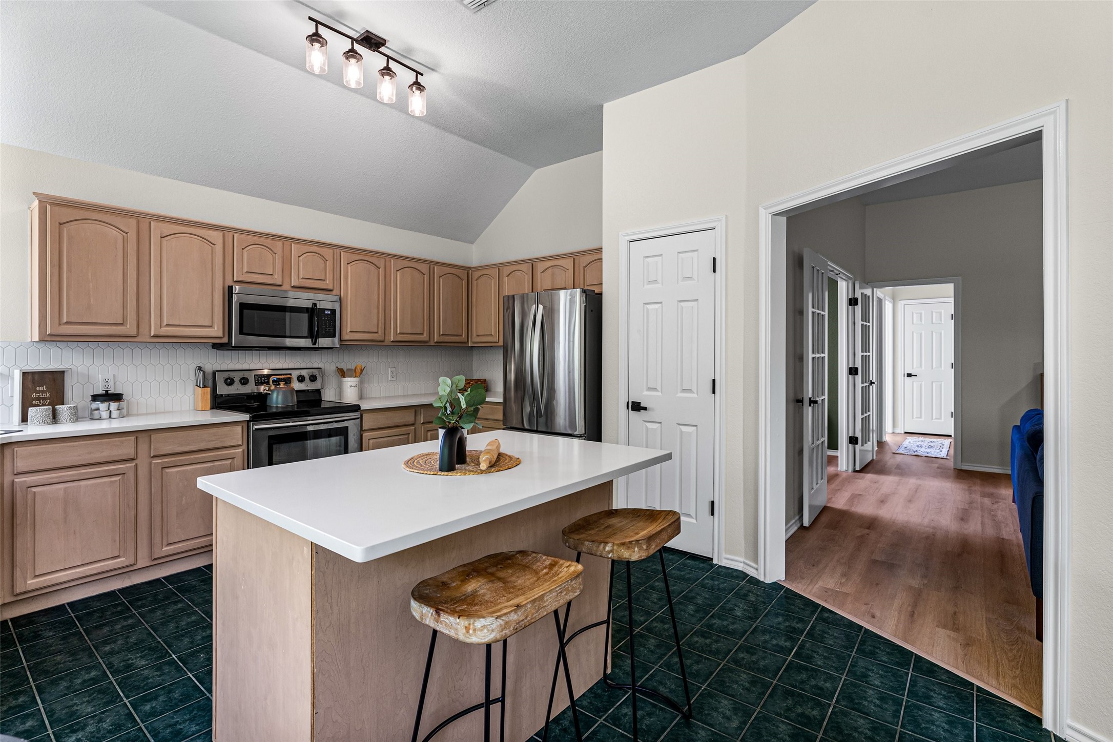 1526 Shadow Run Weatherford TX 76086