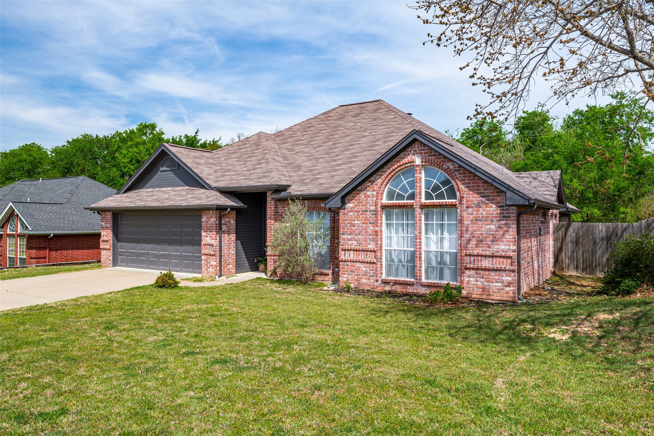 1526 Shadow Run Weatherford TX 76086