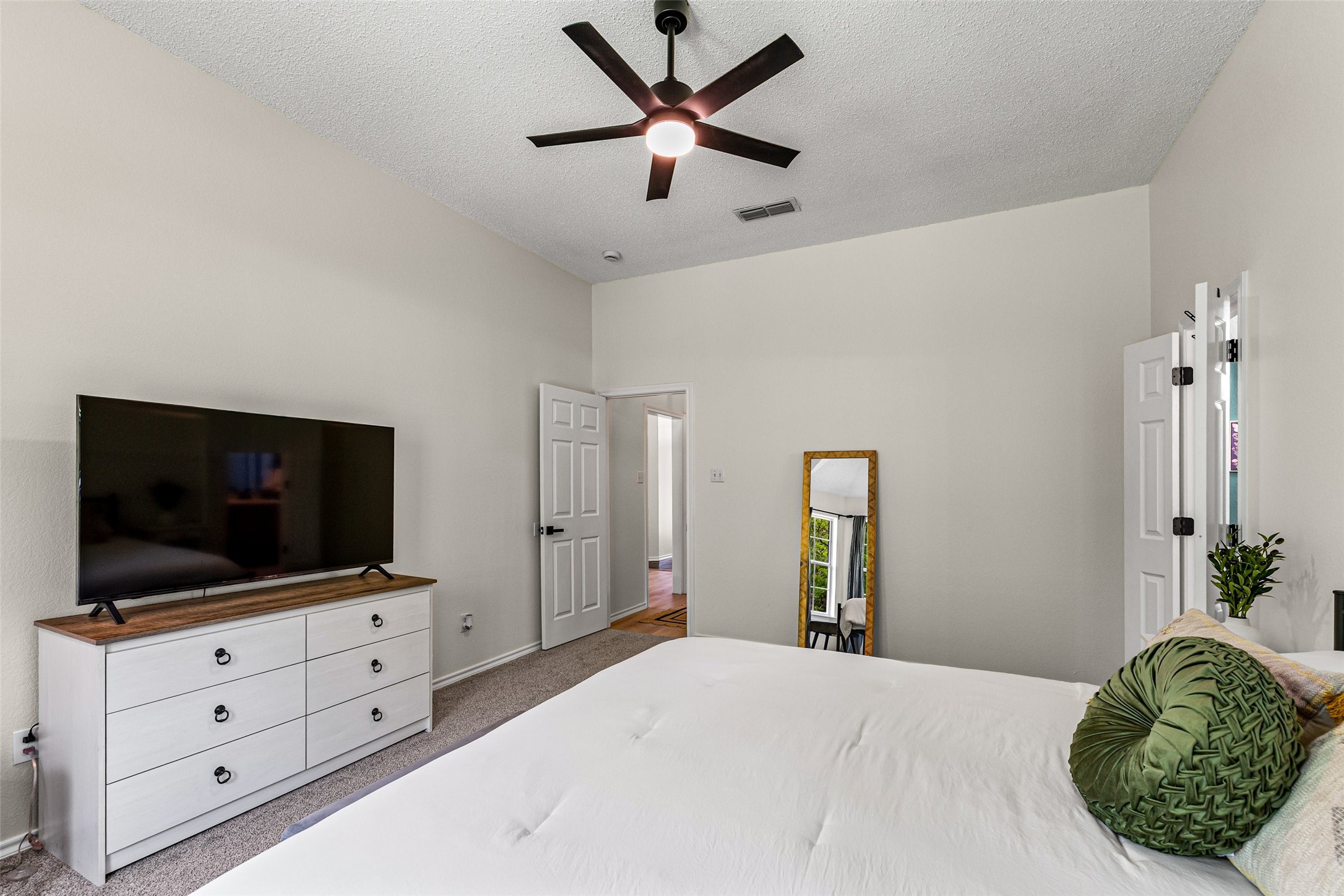 1526 Shadow Run Weatherford TX 76086