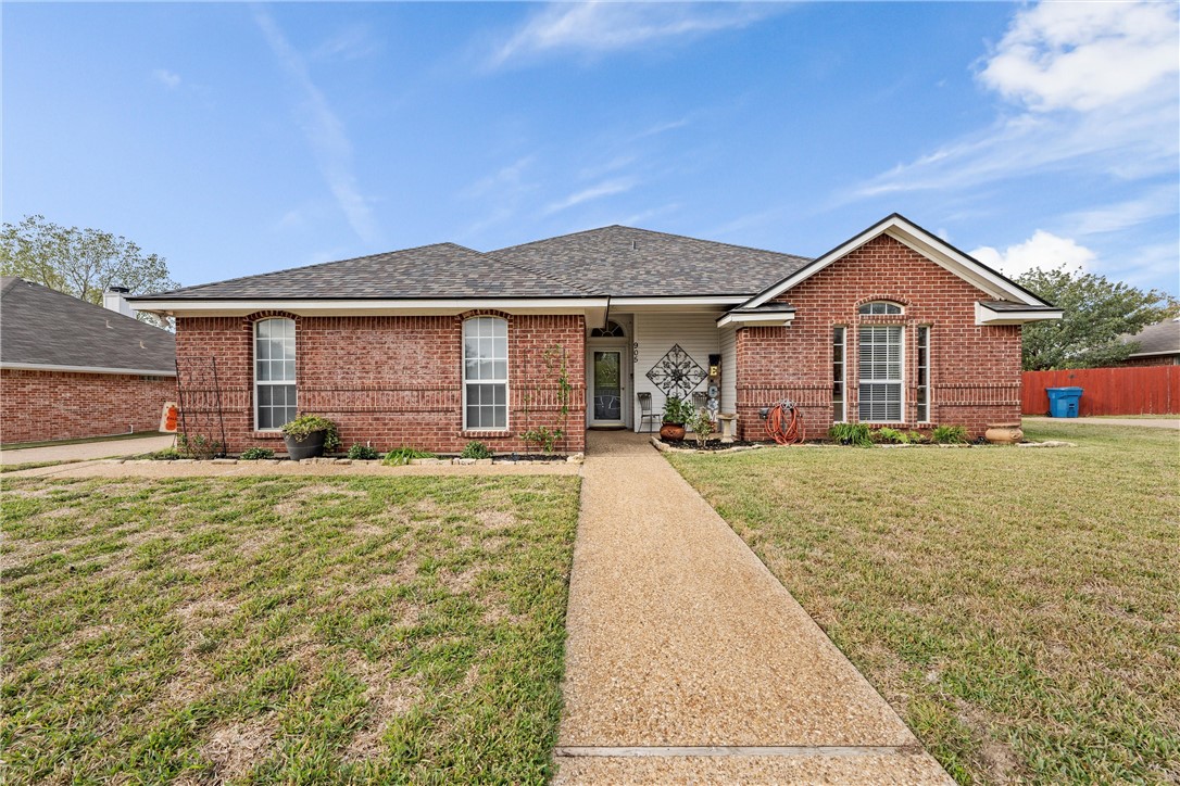 905 Cloud Croft Drive Hewitt TX 76643