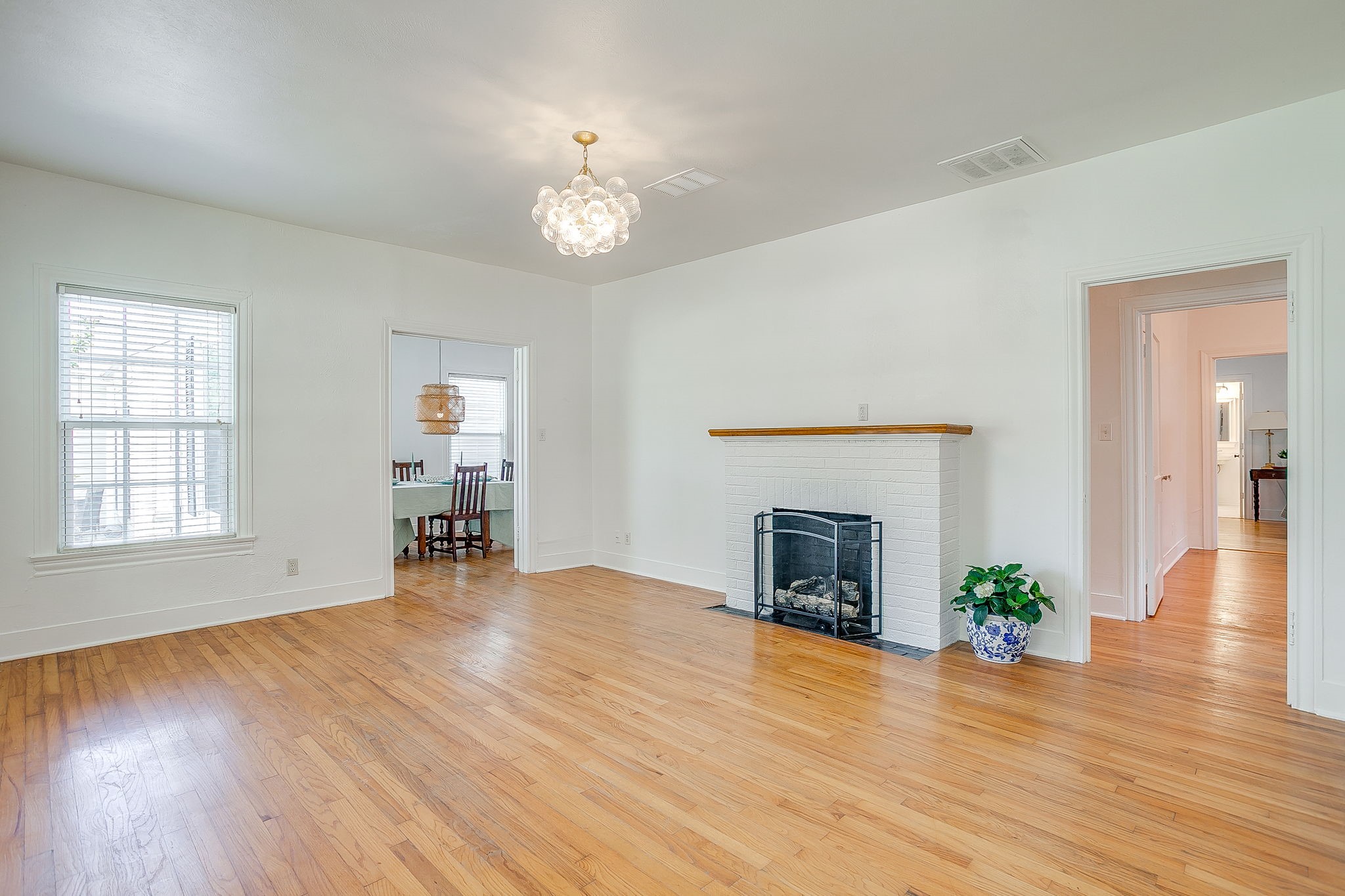 5613 Pershing Avenue Fort Worth TX 76107