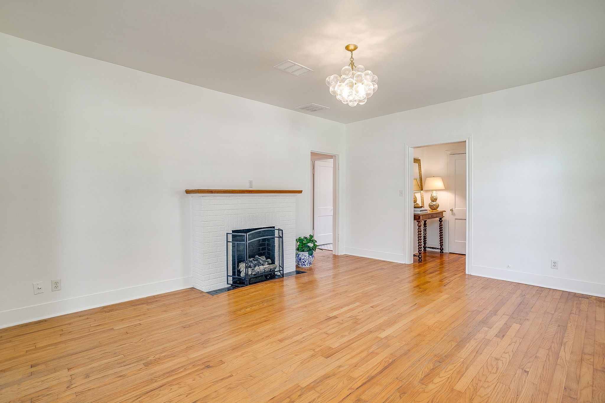 5613 Pershing Avenue Fort Worth TX 76107