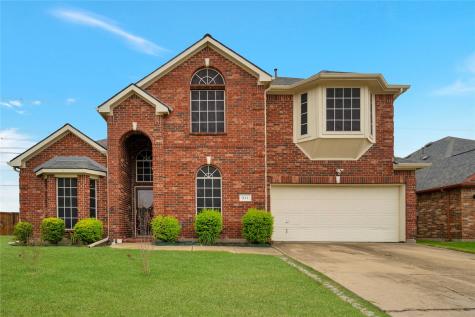 311 Larkspur Court Grand Prairie TX 75052