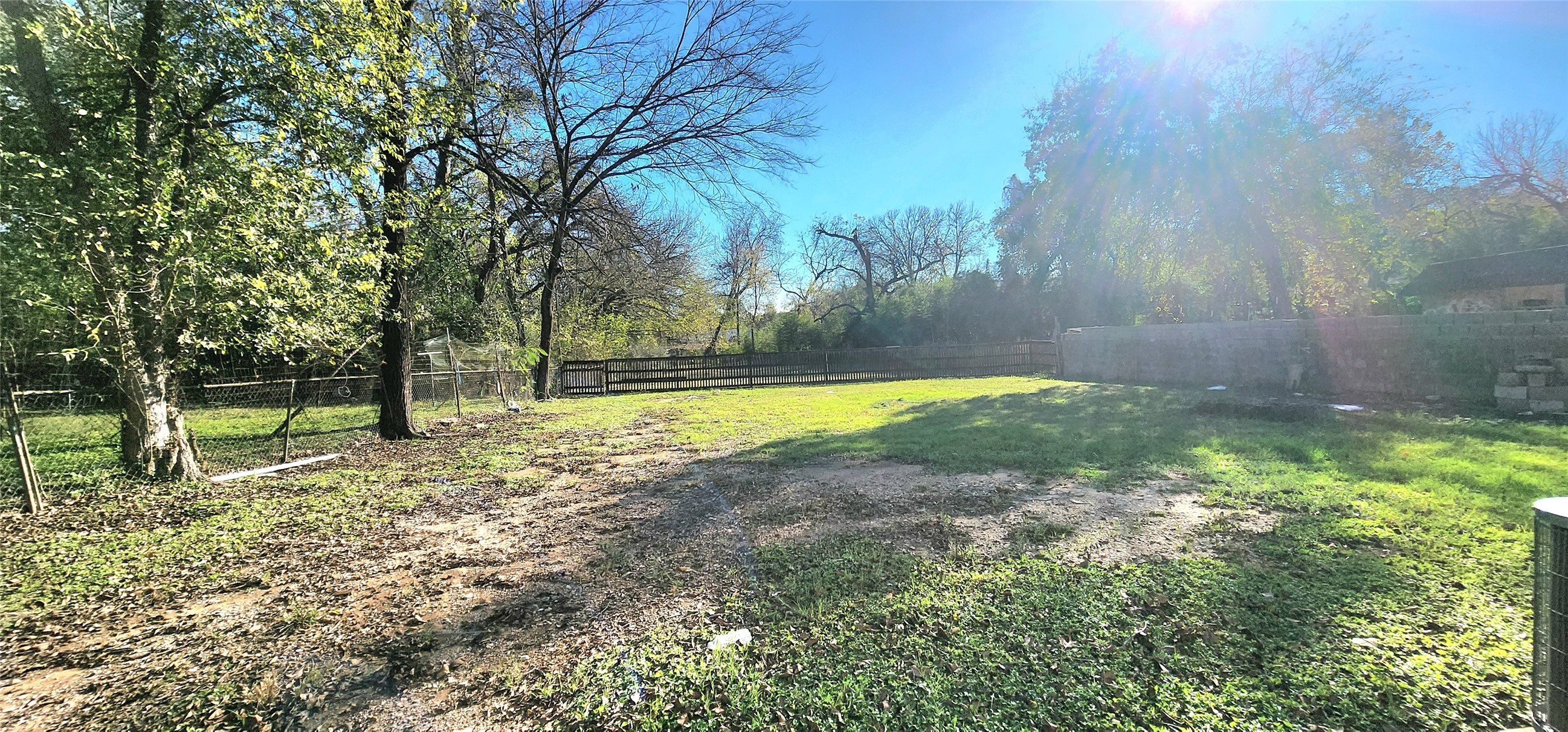 8525 Oak Haven Lane Dallas TX 75217