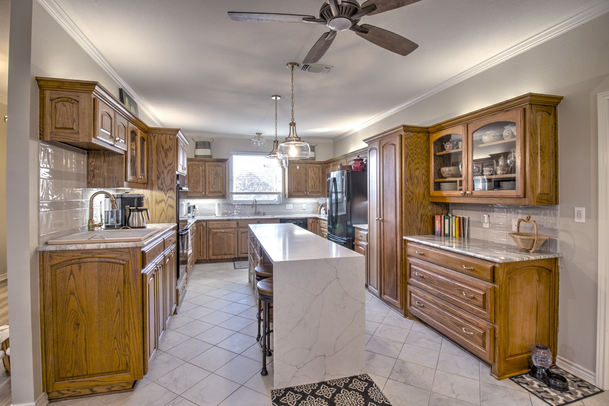 1321 Kiowa Drive E Lake Kiowa TX 76240