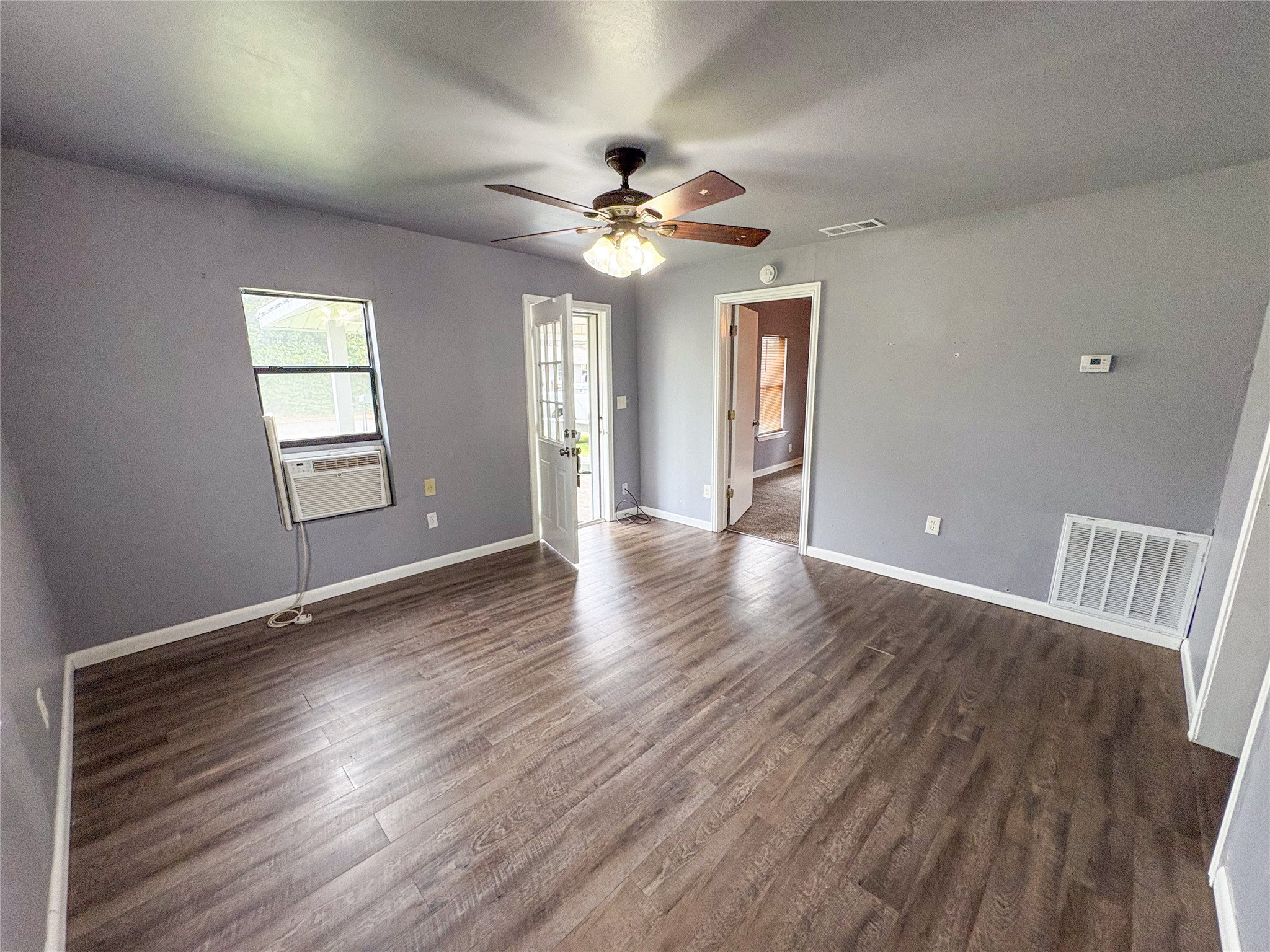 528 W Florence Denison TX 75020