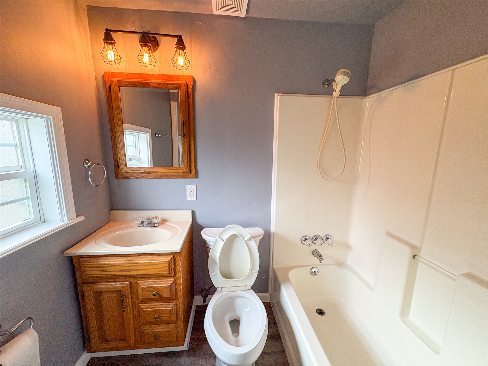528 W Florence Denison TX 75020