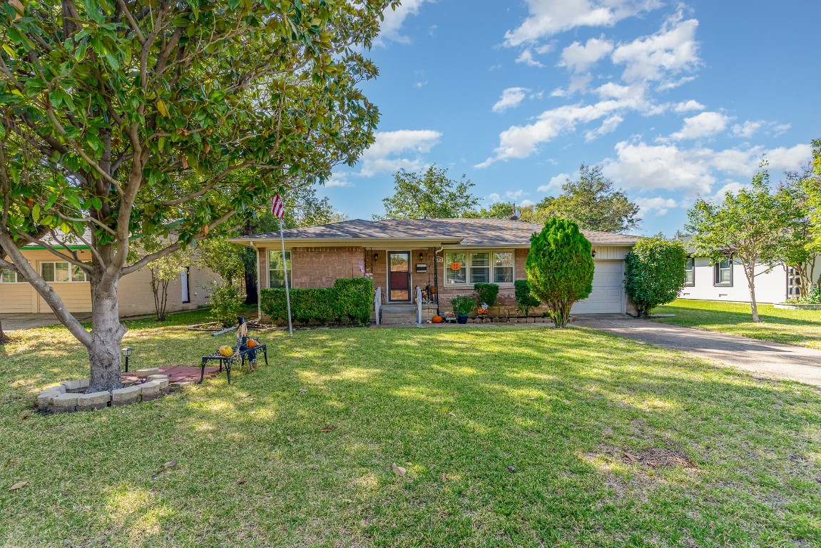 1826 Baxley Drive Carrollton TX 75006