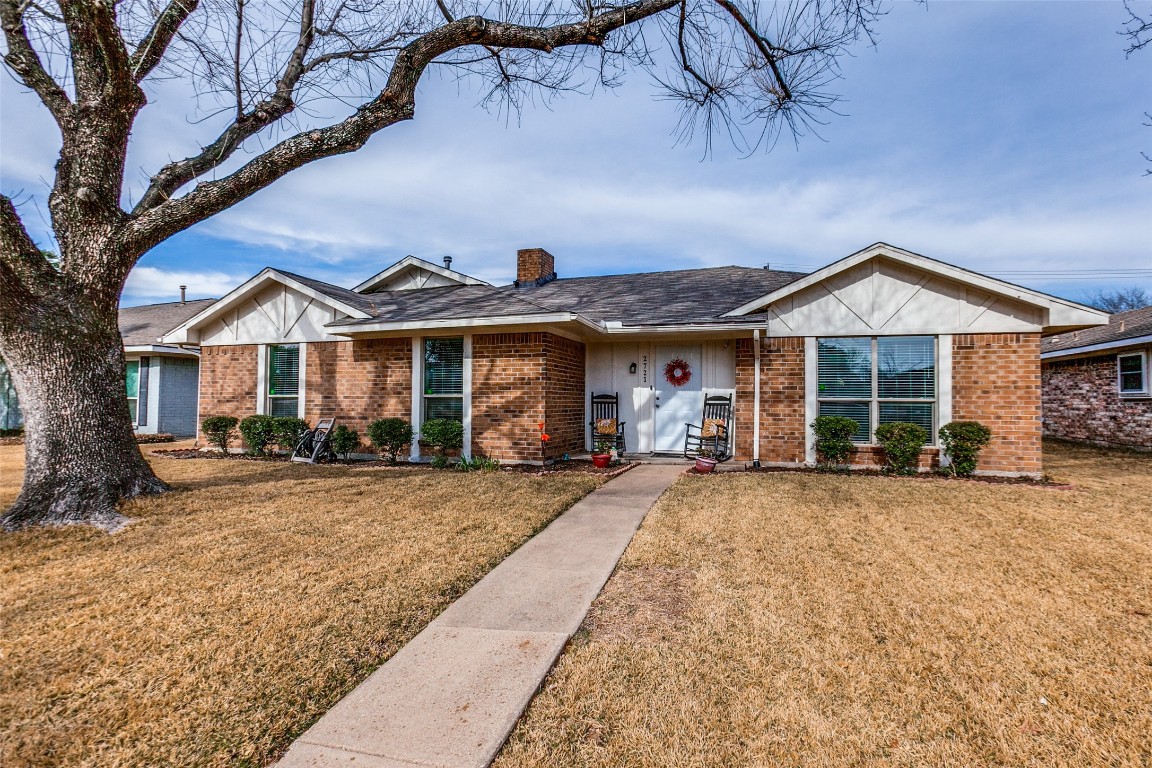 2721 Green Oaks Drive Garland TX 75040