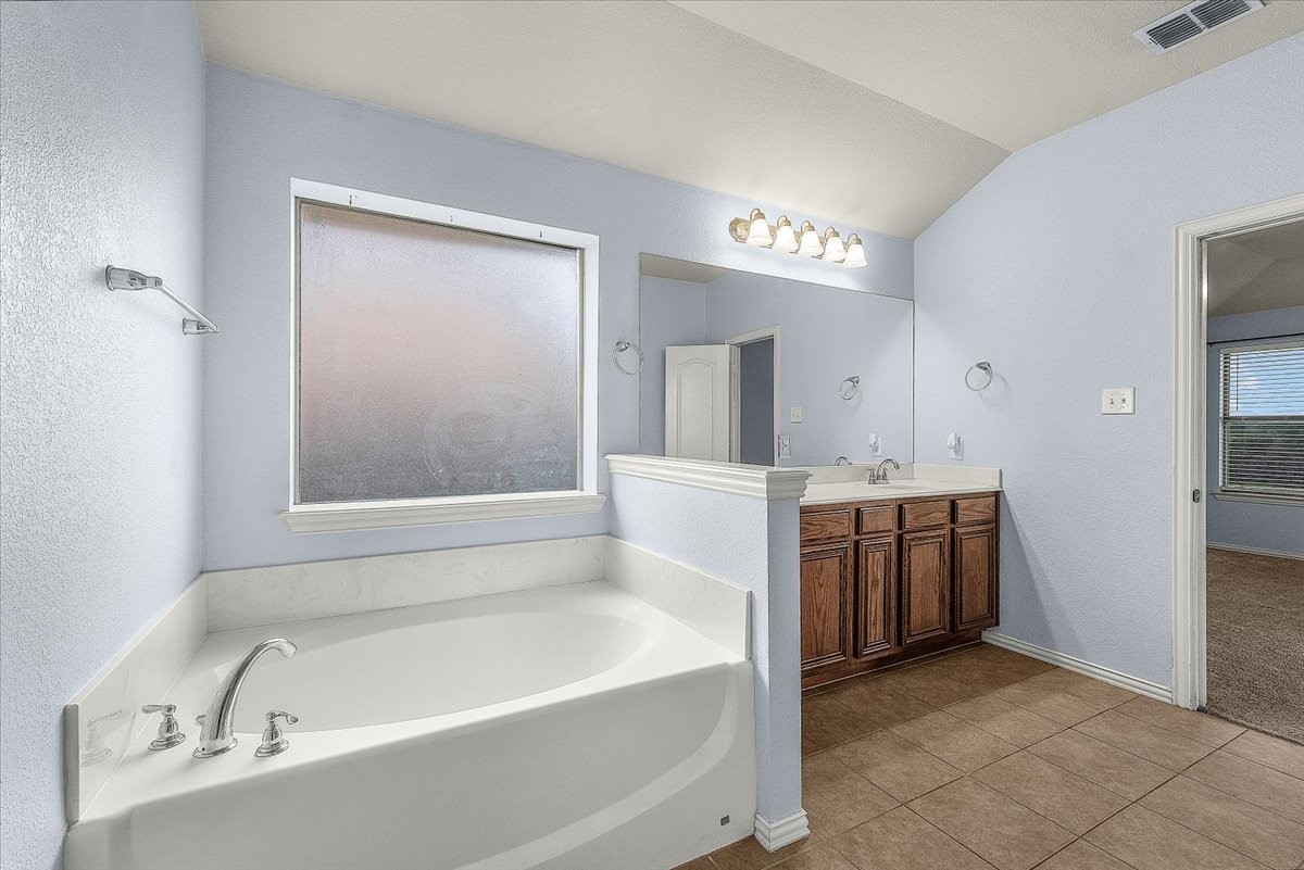 1536 Salado Trail Weatherford TX 76087