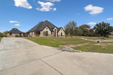 5700 Maple Valley Drive Azle TX 76020