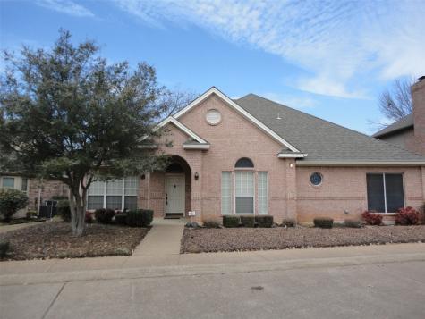1404 Hyde Park Lane Arlington TX 76015