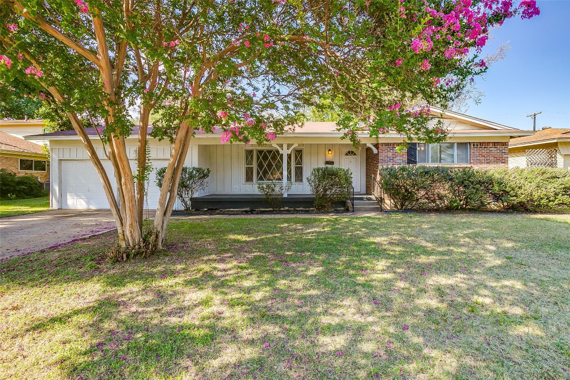 6713 Victoria Avenue North Richland Hills TX 76180
